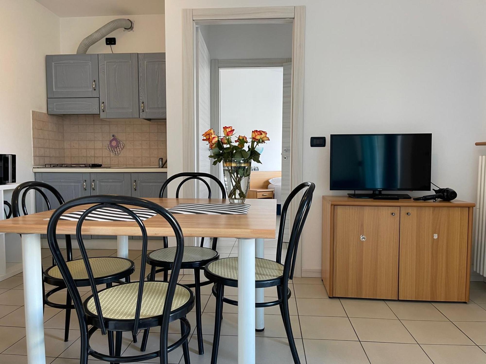 Azzurra Aparthotel 3*