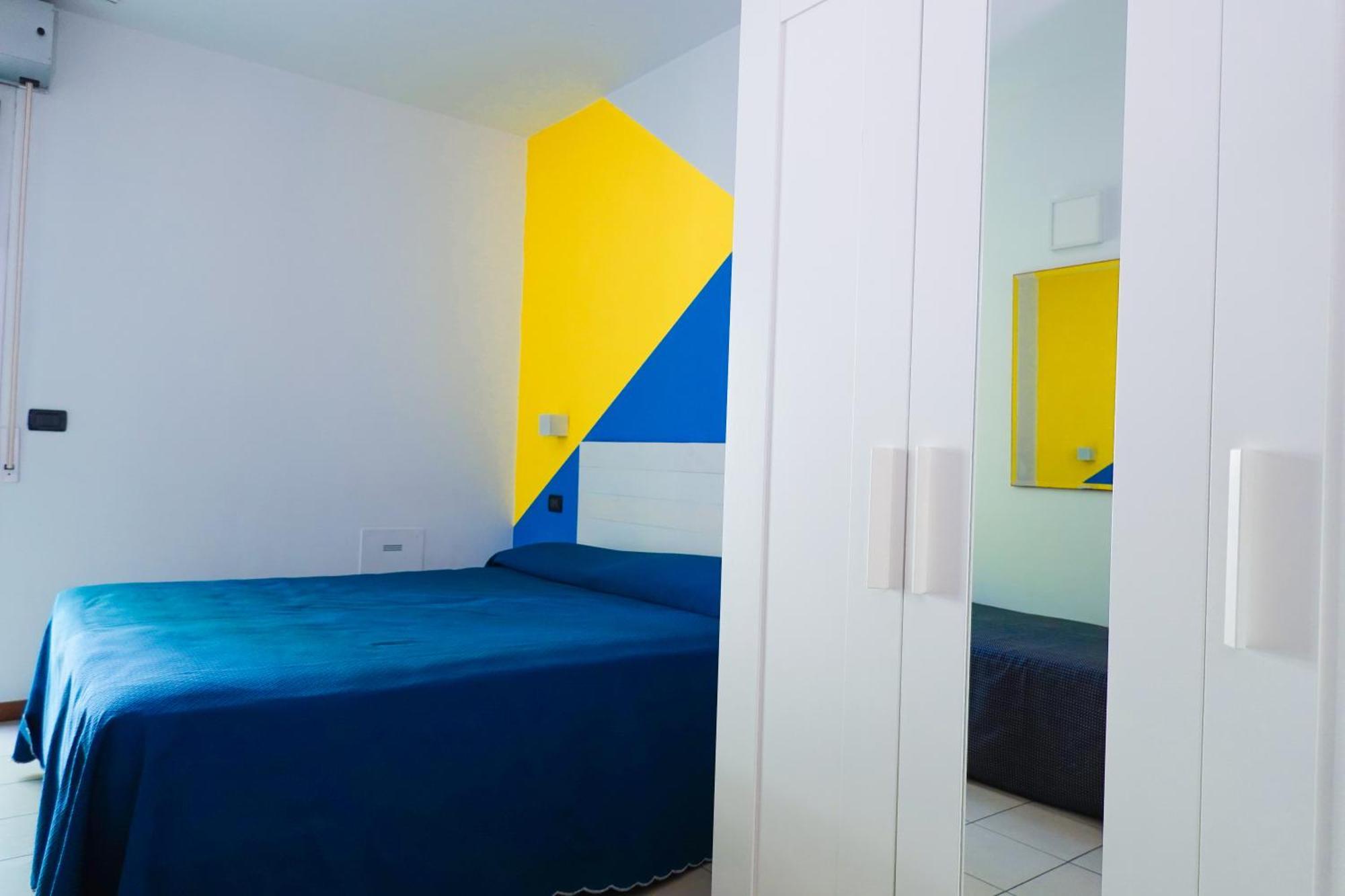 Azzurra Aparthotel