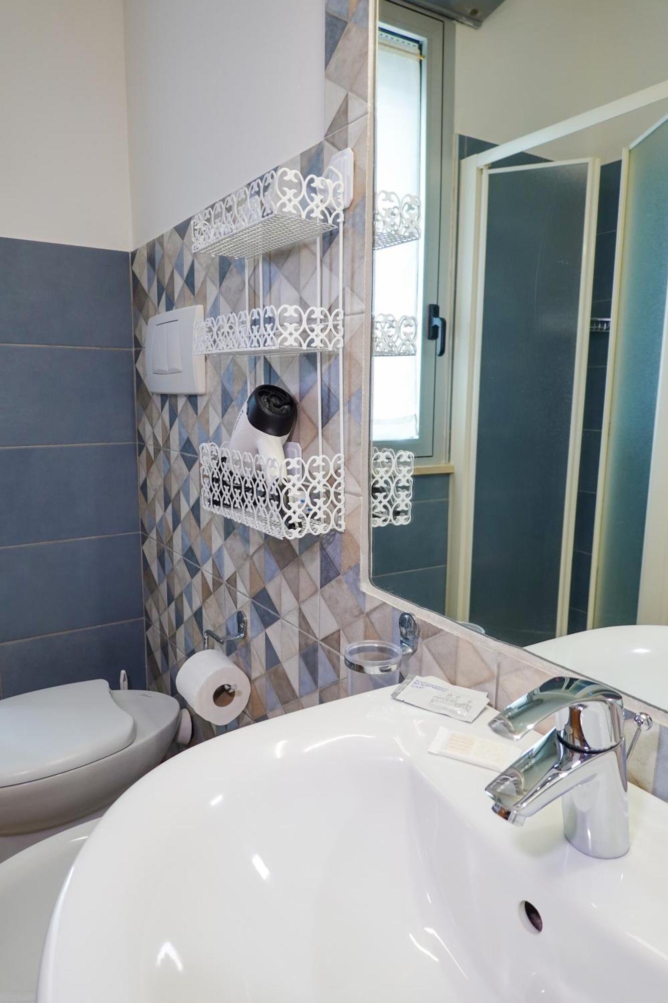 Azzurra Aparthotel