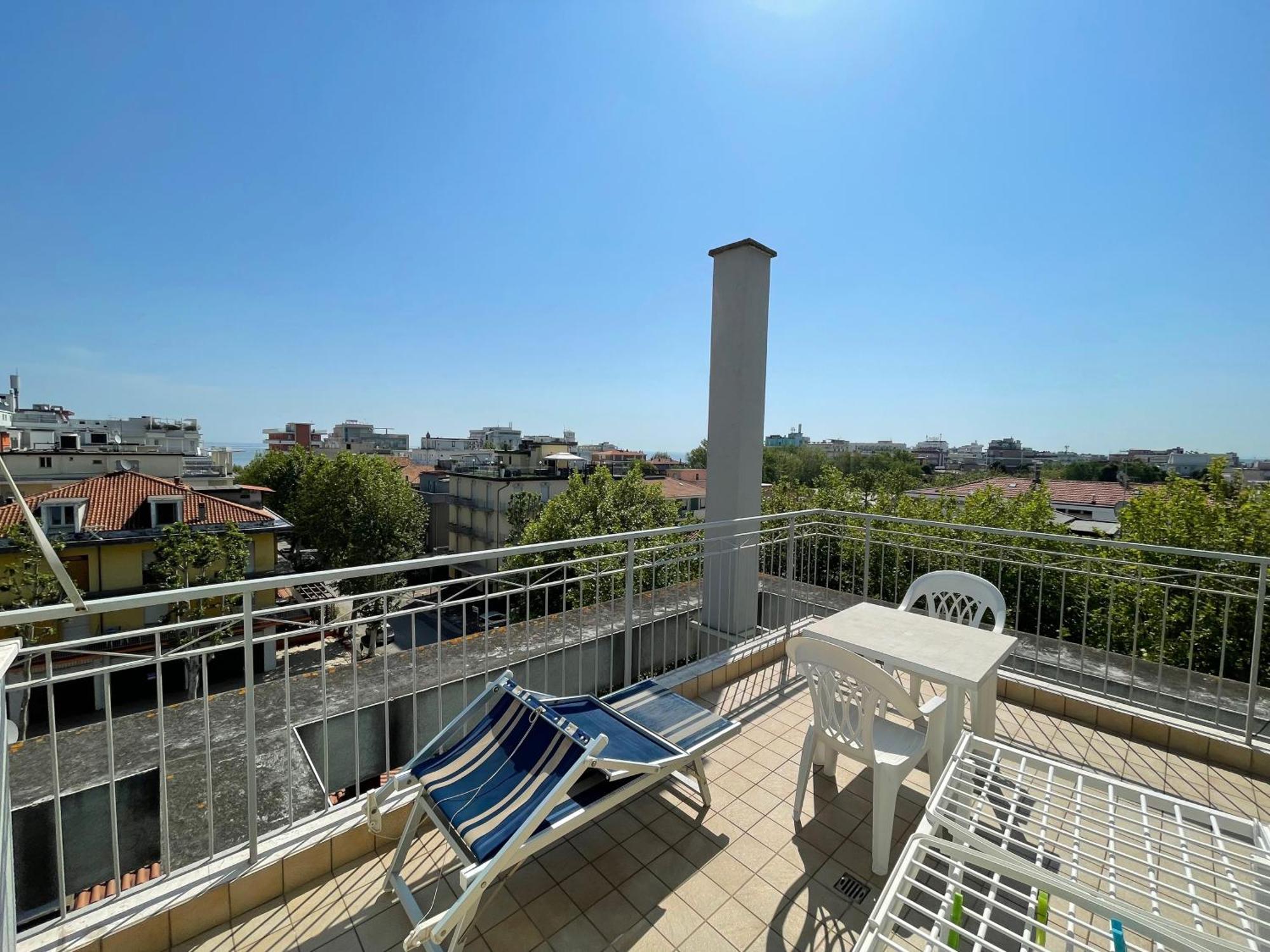 Aparthotel Azzurra 3*