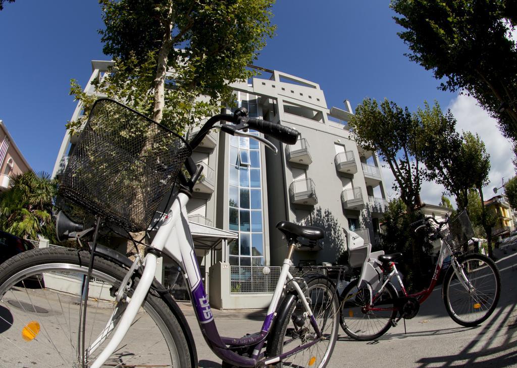 Azzurra Aparthotel